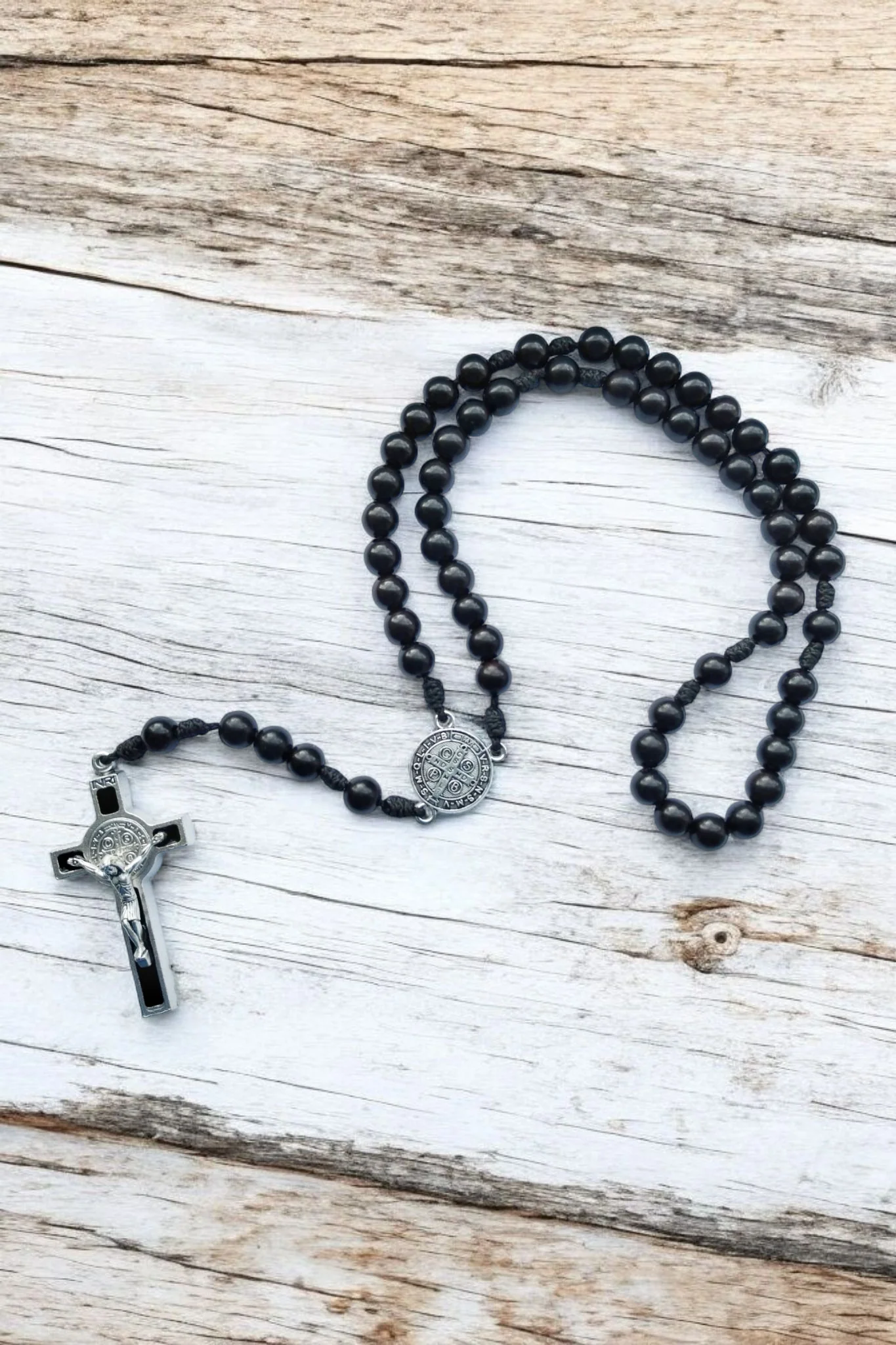 Rosenkränze mit Holzperlen