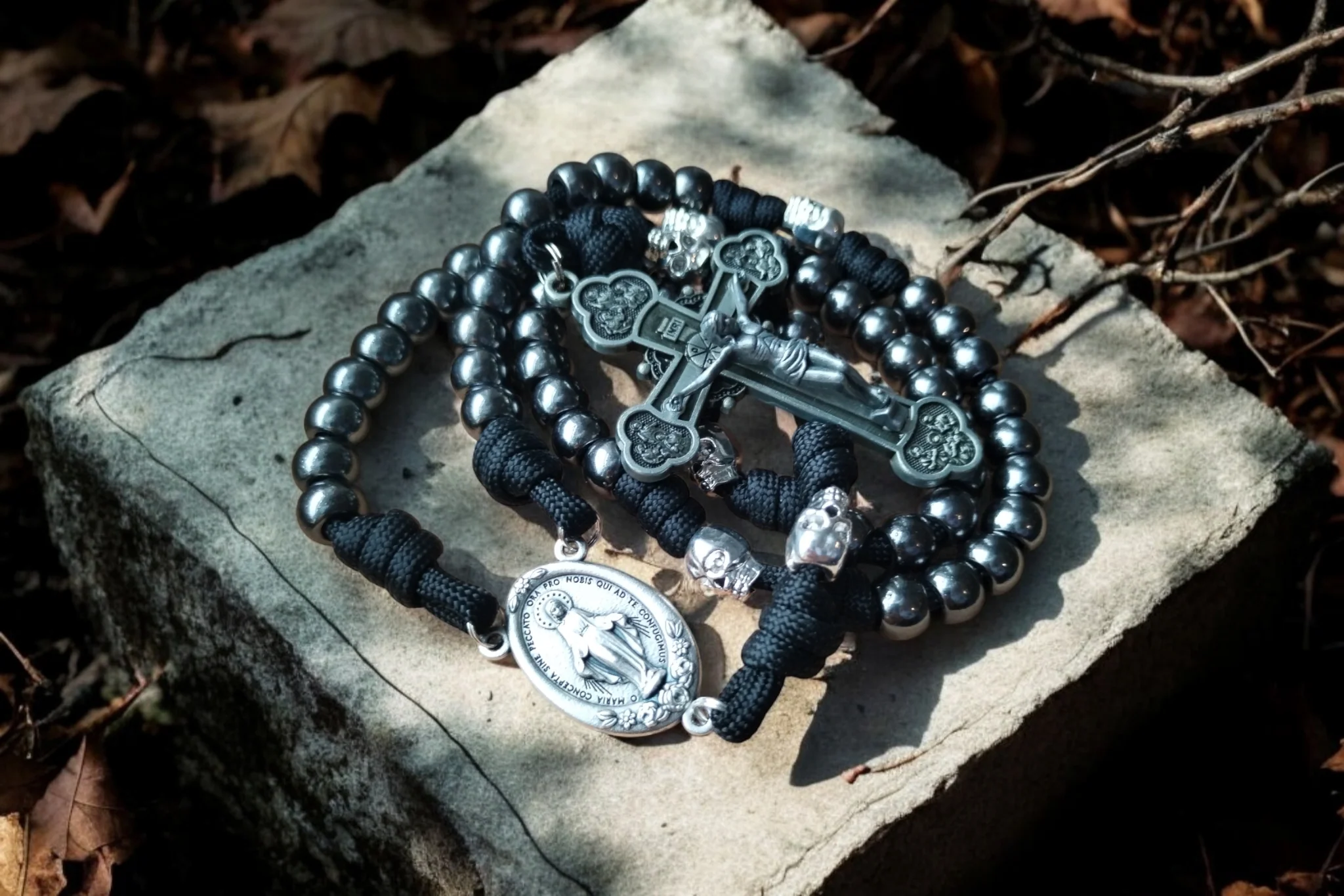 Memento Mori Paracord-Rosenkranz - Image 3
