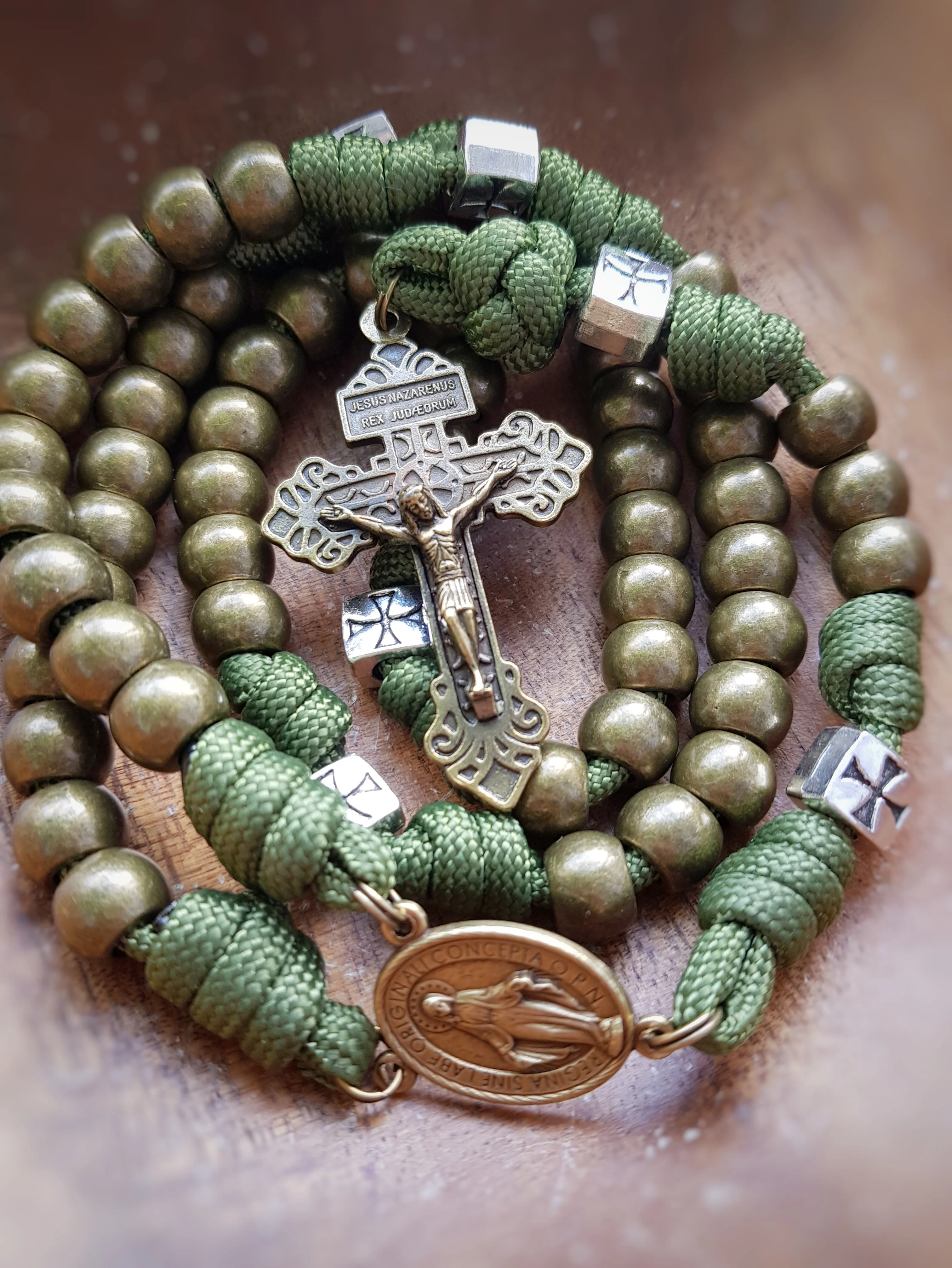 Kampf-Rosenkranz Paracord - Image 3