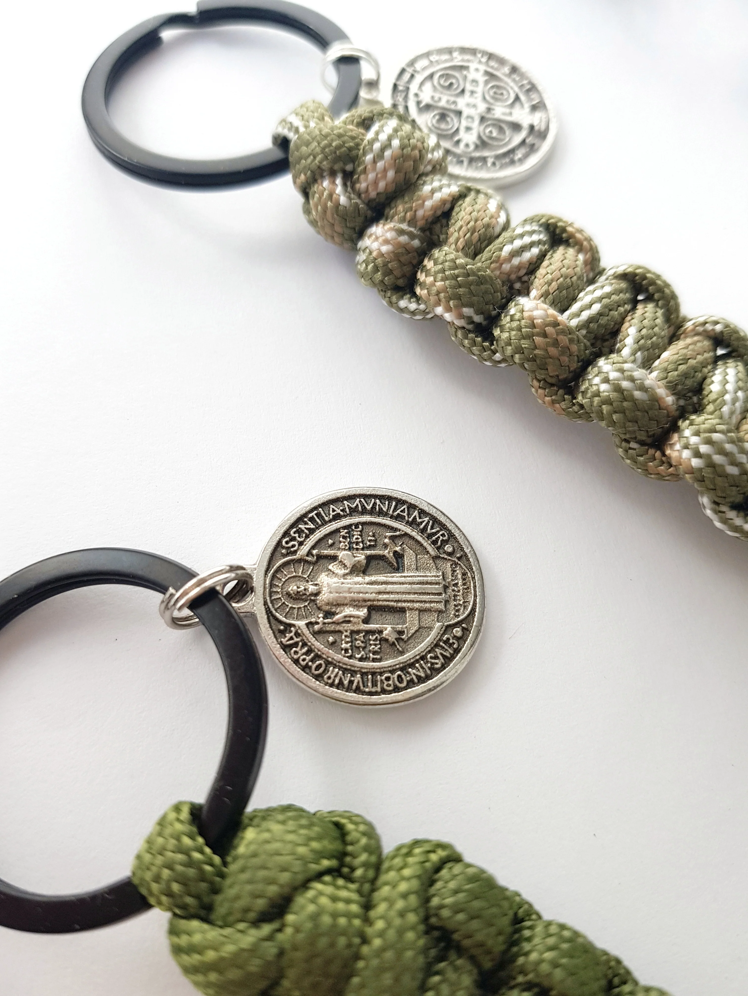 Paracord Schlüsselanhänger camouflage, olive, schwarz - Image 3