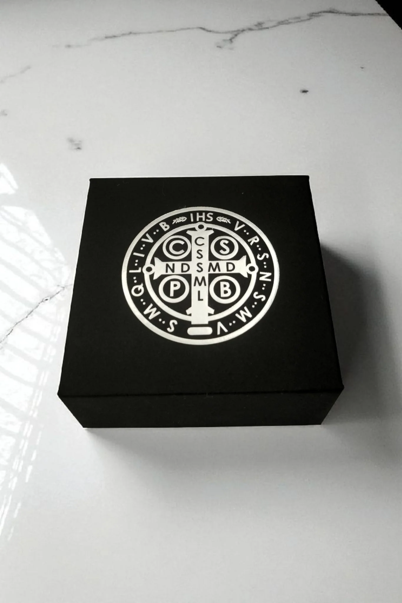 St. Benediktus Feuerzeug gold - Image 5